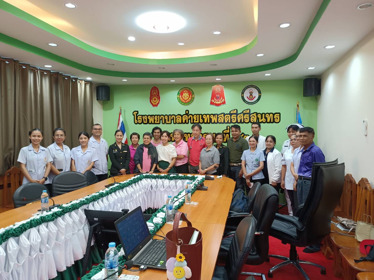 วันที่ 4 มิถุนายน 2568 
นายอุทัย จงสวัสดิ์ นายกเทศมนตรีตำบลกะปาง 
นายอภิชาติ ใจกระจ่าง รองนายกเทศมนตรี
นายเจริญ ใจกระจ่าง ที่ปรึกษานายกเทศมนตรี 
นางกิจจา เพียรดี เลขานุการนายกเทศมนตรี
และงานสาธารณสุข สำนักปลัดเทศบาล เข้าร่วมกิจกรรมส่งเสริมสาธารณประโยชน์ โดย ชมรมนิสิตเก่าจุฬาลงกรณ์มหาวิทยาลัยนครศรีธรรมราช ได้แก่ การเยี่ยมผู้ป่วยติดบ้านในเขตตำบลกะปาง จำนวน 7 ราย การเยี่ยมศูนย์พัฒนาเด็กเล็กค่ายเทพสตรีศรีสุนทร และศูนย์พัฒนาเด็กเล็กบ้านลานช้าง