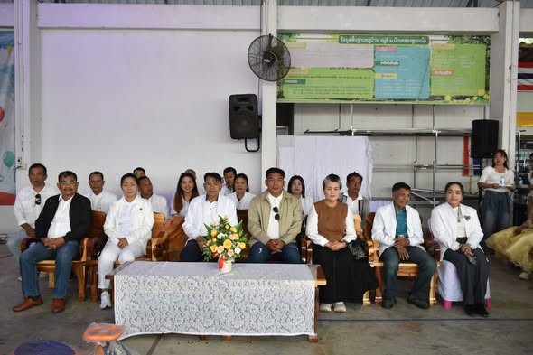 วันเสาร์ ที่11 มกราคม 2569 
นายอุทัย จงสวัสดิ์ นายกเทศมนตรีตำบลกะปาง เป็นประธานในพิธีเปิดการจัดโครงการกิจกรรมวันเด็กแห่งชาติ  โดยมี นางสายฝน ยกชู รองปลัดเทศบาล เป็นผู้กล่าวรายงานวัตถุประสงค์ของการจัดโครงการฯ พร้อมด้วย คณะผู้บริหาร สมาชิกสภาเทศบาล กำนัน ผู้ใหญบ้าน หัวหน้าส่วนราชการ ผู้อำนวยการ/ผู้บริหารสถานศึกษา พนักงานครูเทศบาล พนักงานเทศบาล นักเรียน ผู้ปกครอง แขกผู้มีเกียรติ พี่น้องประชาชนพร้อมด้วยบุตรหลานเข้าร่วมงาน โดยได้รับการสนับสนุนซุ้มกิจกรรม อาหาร เครื่องดื่ม และของขวัญวันเด็กจากผู้ประกอบการ บริษัท ห้างร้าน กลุ่ม/ชมรม และผู้ใหญ่ใจดีอย่างมากมาย